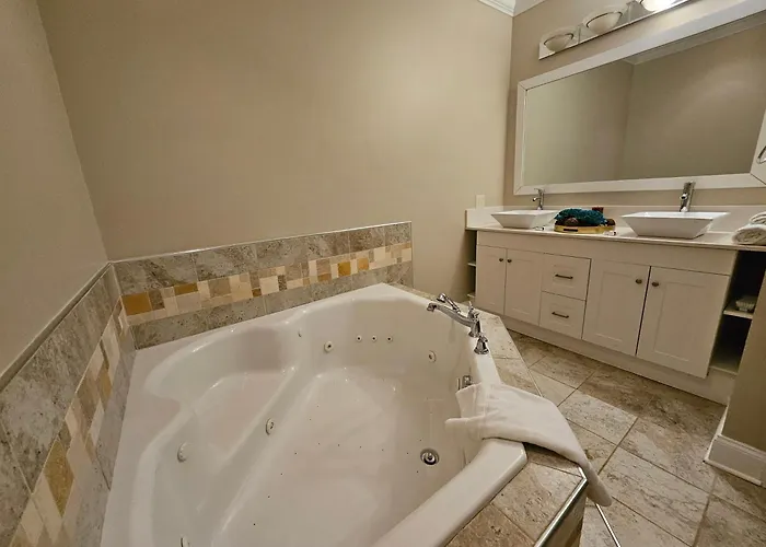 Heated Pool L Indoor Jacuzzi Tubs I Arcade L Outdoor Hot Tub Winston-Salem