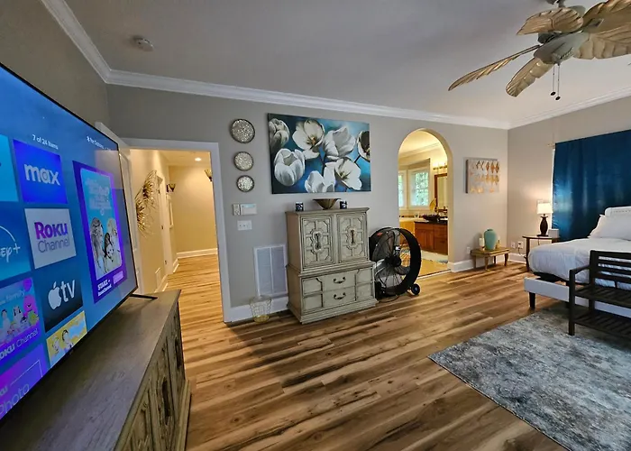Heated Pool L Indoor Jacuzzi Tubs I Arcade L Outdoor Hot Tub * Winston-Salem