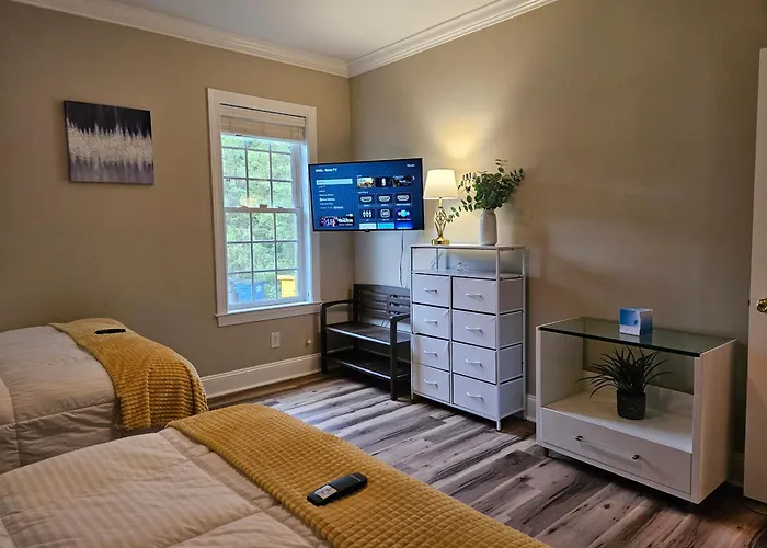 Heated Pool L Indoor Jacuzzi Tubs I Arcade L Outdoor Hot Tub Winston-Salem