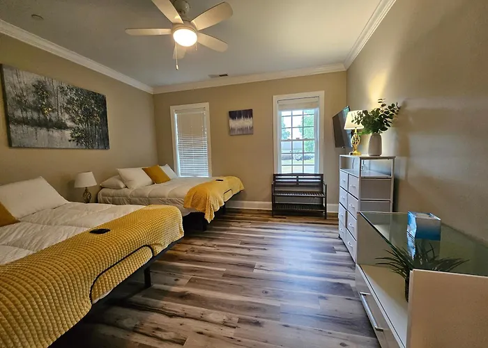 Heated Pool L Indoor Jacuzzi Tubs I Arcade L Outdoor Hot Tub *