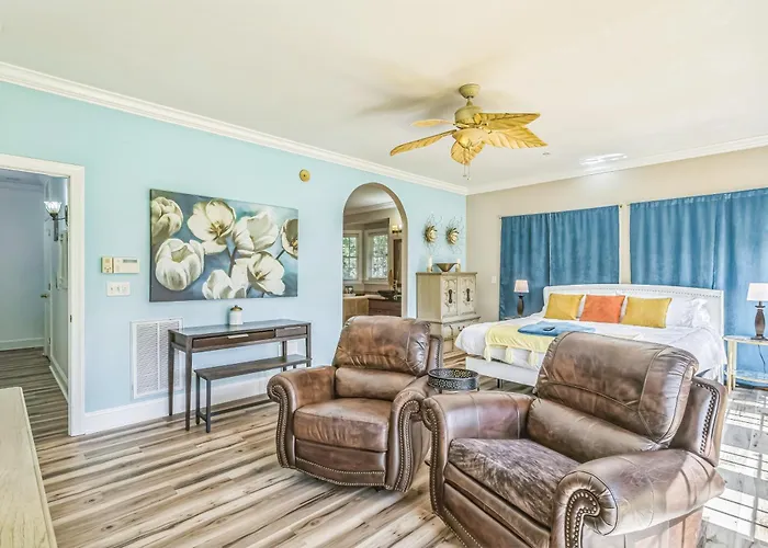 Heated Pool L Indoor Jacuzzi Tubs I Arcade L Outdoor Hot Tub * Winston-Salem