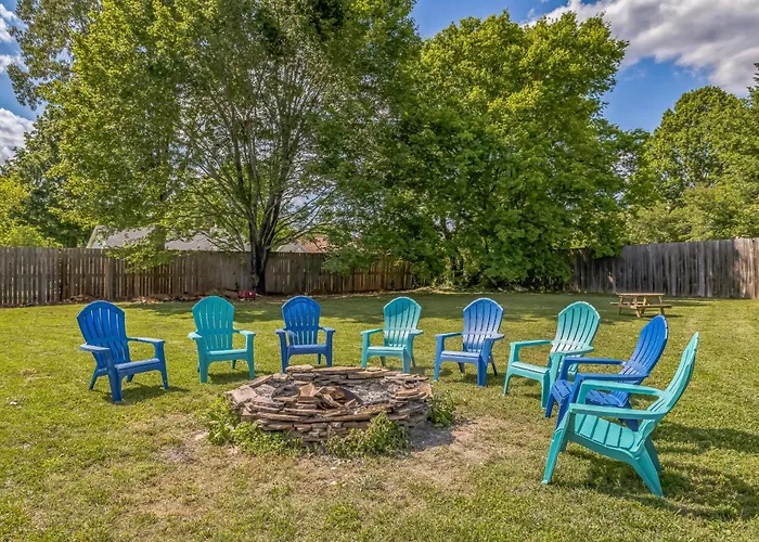 Holiday home Heated Pool L Indoor Jacuzzi Tubs I Arcade L Outdoor Hot Tub Winston-Salem