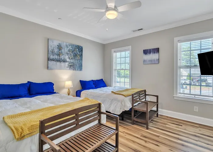 Heated Pool L Indoor Jacuzzi Tubs I Arcade L Outdoor Hot Tub Holiday home Winston-Salem